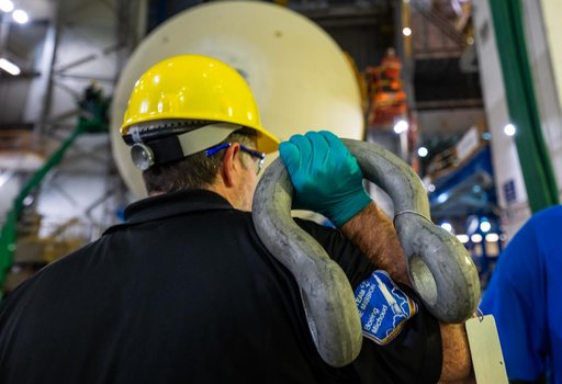 Artemis III Liquid Oxygen Tank Lifted to Mate to Intertank