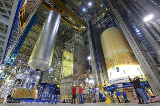 Fourth Liquid Hydrogen Tank for NASA’s Space Launch System Rocket Assembled