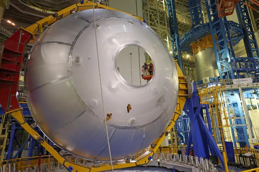Final Dome Added to Artemis IV Liquid Oxygen Tank