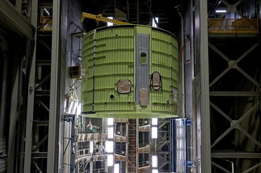 Teams Prepare Artemis IV Intertank for Thermal Protection System