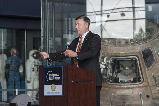 Patrick Scheuermann addresses summer interns