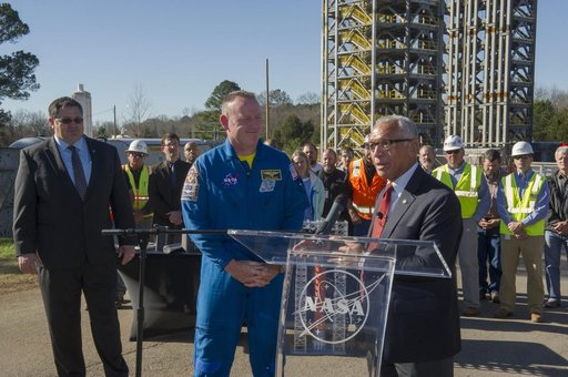 CHARLES BOLDEN ADDRESSES MEDIA