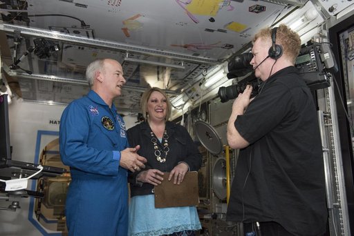 ASTRONAAUT JEFF WILLIAMS IS INTERVIEWED BY MSFC COMMUNICATIONS S