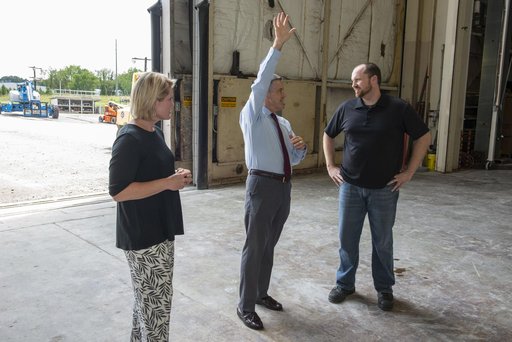 Kennedy Space Center Director Bob Cabana tours Marshall Space Flight Center