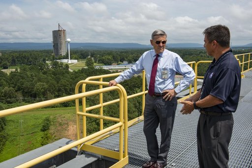 Kennedy Space Center Director Bob Cabana tours Marshall Space Fl