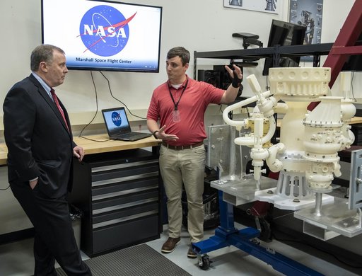 NASA Deputy Administrator, Jim Morhard, Tours MSFC Additive Manu