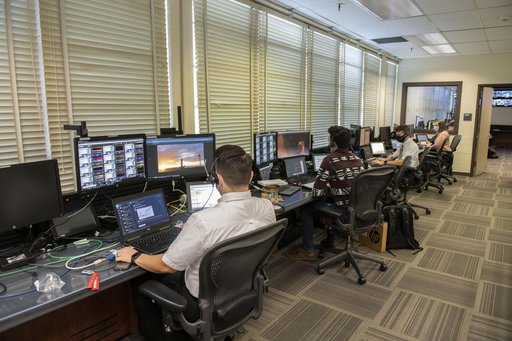 MSFC Teams at MSFCC Moniter Launch Conditions for Crew 1 Mission