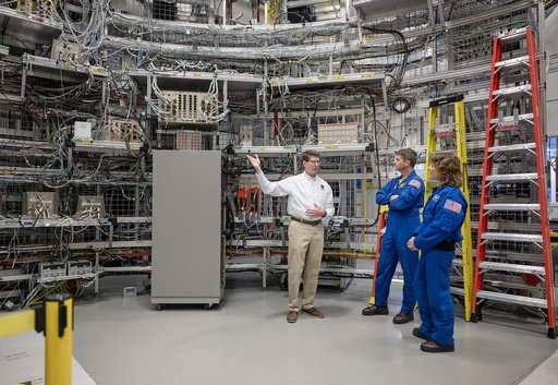 ARTEMIS II CREW VISIT