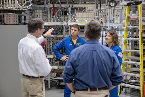 ARTEMIS II CREW VISIT
