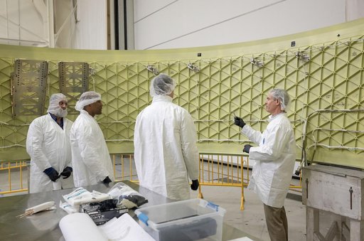 ARTEMIS II CREW VISIT
