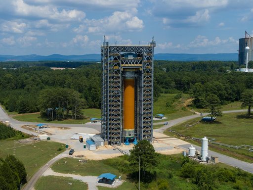 MSFC_070919_SLS_LH2_STA_In_Stand_4