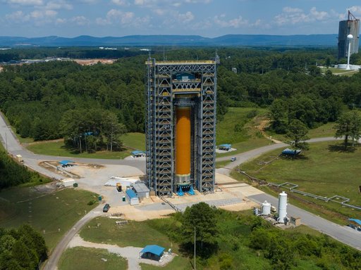 MSFC_070919_SLS_LH2_STA_In_Stand_5