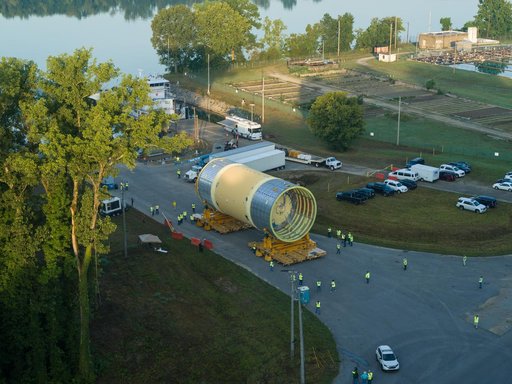 MSFC_070919_SLS_LOX_STA_Unload-13