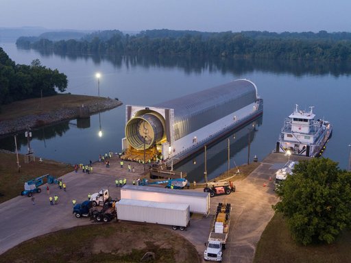 MSFC_070919_SLS_LOX_STA_Unload-4