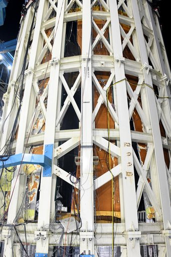 Engineers Break SLS Rocket Propellant Tank On Purpose