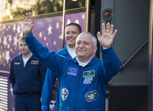 Expedition 51 Departure Wave