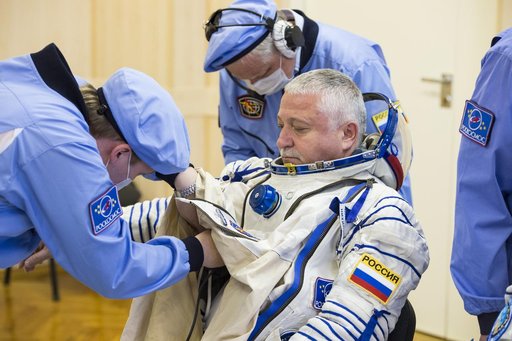Expedition 51 Suit Up