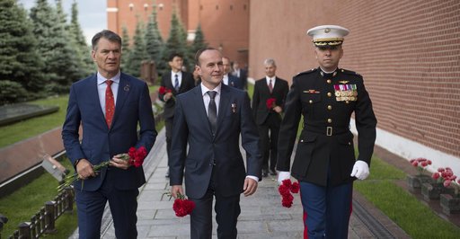 Expedition 52 Red Square Visit