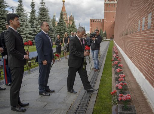 Expedition 52 Red Square Visit