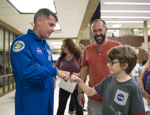 Astronaut Shane Kimbrough at Arlington Career Center
