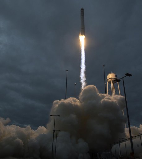 Orbital ATK CRS-8 Launch