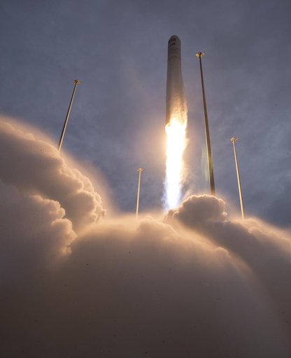 Orbital ATK CRS-8 Launch