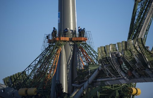 Expedition 54 Soyuz Rollout