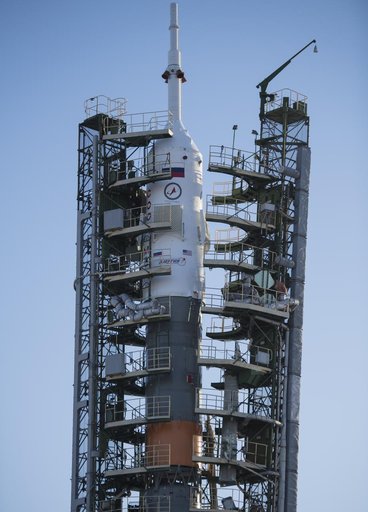 Expedition 54 Soyuz Rollout