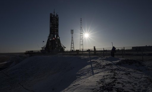 Expedition 54 Soyuz Rollout