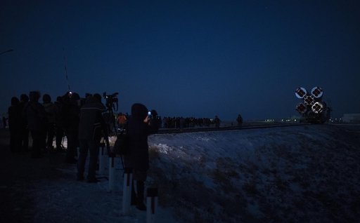 Expedition 54 Soyuz Rollout
