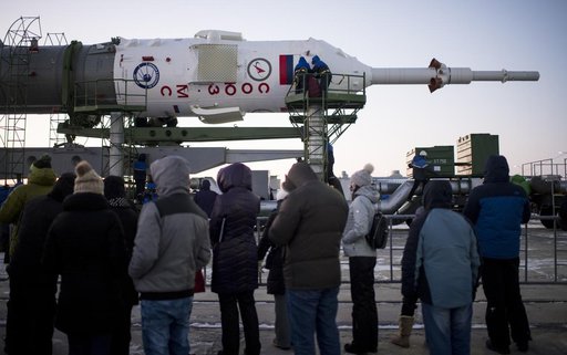 Expedition 54 Soyuz Rollout