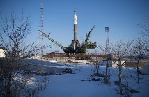 Expedition 54 Soyuz Rollout