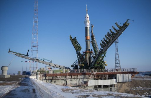 Expedition 54 Soyuz Rollout