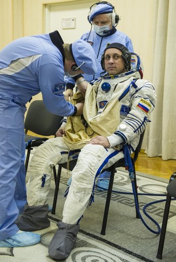 Expedition 54 Preflight
