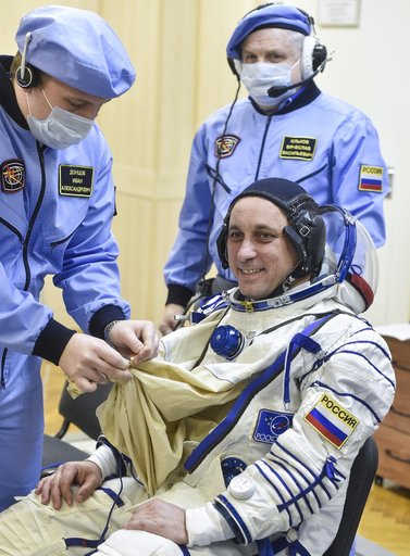 Expedition 54 Preflight
