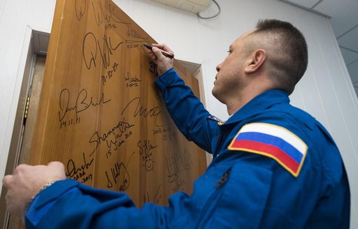 Expedition 54 Preflight