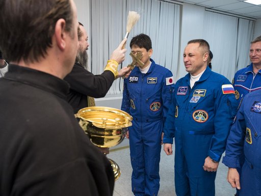 Expedition 54 Preflight