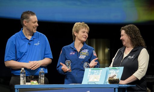 Astronaut Peggy Whitson at NASM