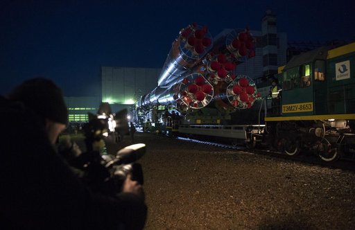 Expedition 55 Soyuz Rollout