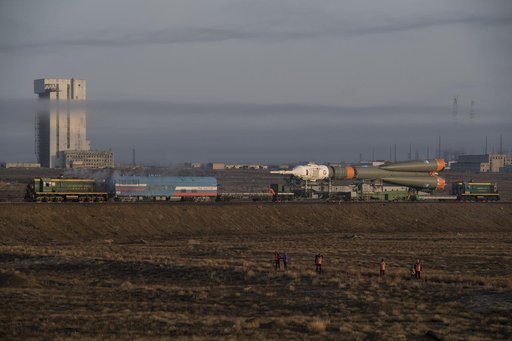 Expedition 55 Soyuz Rollout