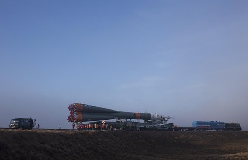 Expedition 55 Soyuz Rollout