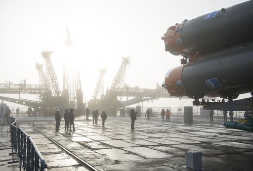 Expedition 55 Soyuz Rollout
