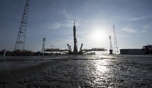 Expedition 55 Soyuz Rollout