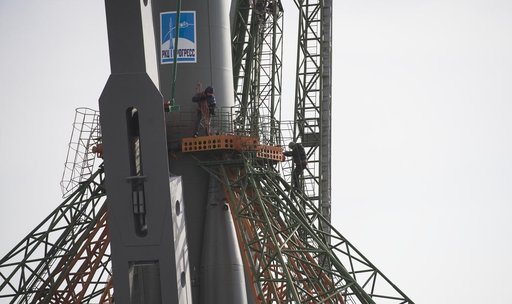 Expedition 55 Soyuz Rollout
