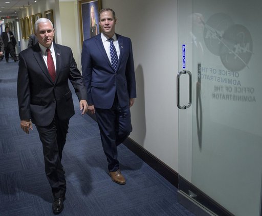 Bridenstine Sworn In As NASA Administrator