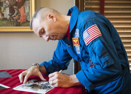 Astronauts Randy Bresnik and Paolo Nespoli Visit Marine Corps Ba
