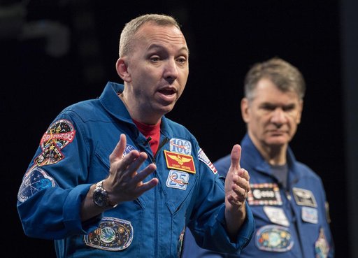 Astronauts Bresnik and Nespoli at National Air and Space Museum