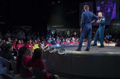 Astronauts Bresnik and Nespoli at National Air and Space Museum