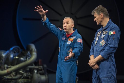 Astronauts Bresnik and Nespoli at National Air and Space Museum