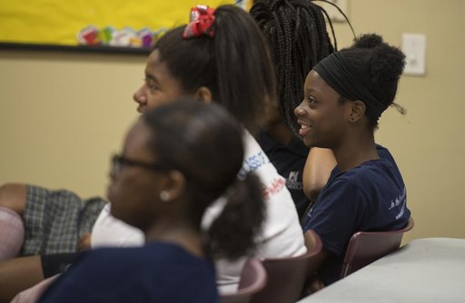 Astronauts Bresnik and Nespoli at the Washington School for Girl